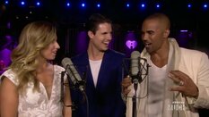 Backstage Lounge with Shemar Moore and Robbie Amell Backstage Lounge with Shemar Moore and Robbie Amell