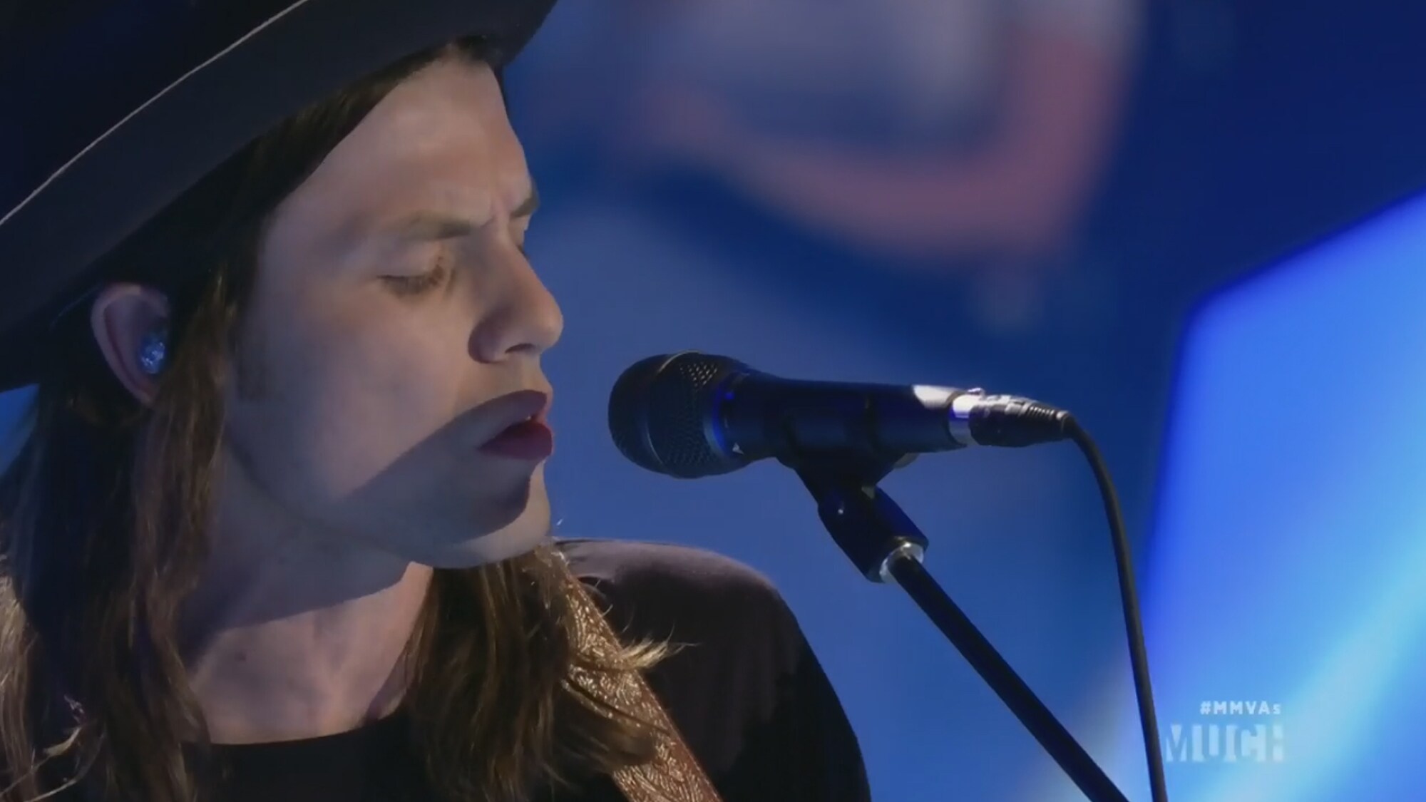 Let It Go (2016 iHeartRadio MMVA Performance)