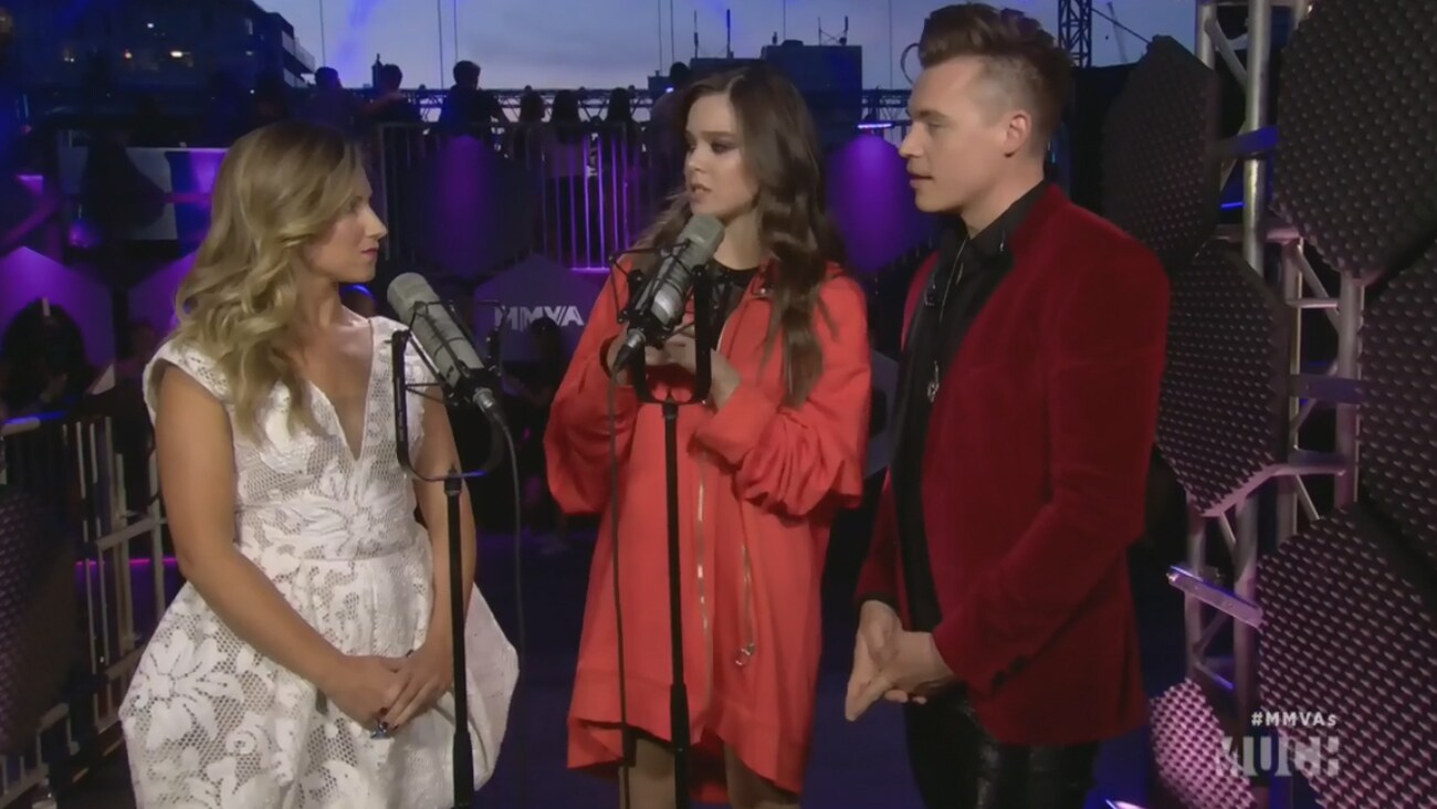 Backstage Lounge with Hailee Steinfeld and Shawn Hook